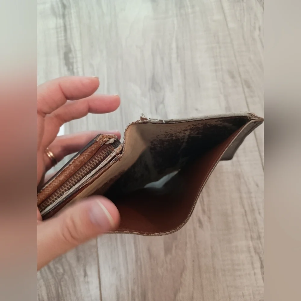 Louis Vuitton Monogram Tresor Wallet